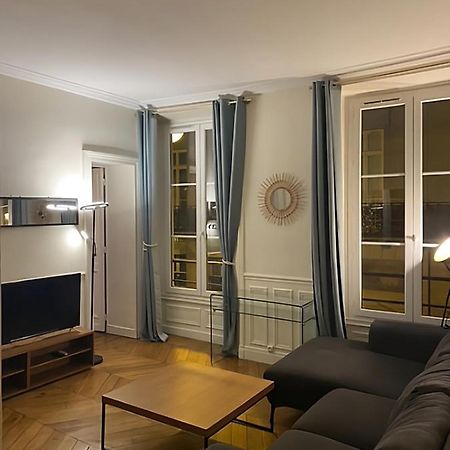 Spacious Apartment Next To Place Vendome Paris Dış mekan fotoğraf