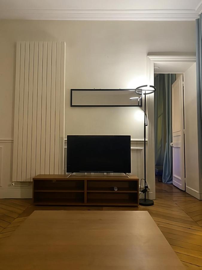 Spacious Apartment Next To Place Vendome Paris Dış mekan fotoğraf